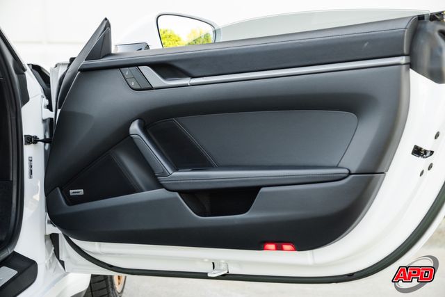 2022 Porsche 911 Carrera