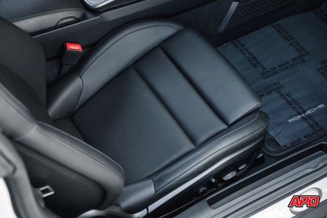 2022 Porsche 911 Carrera