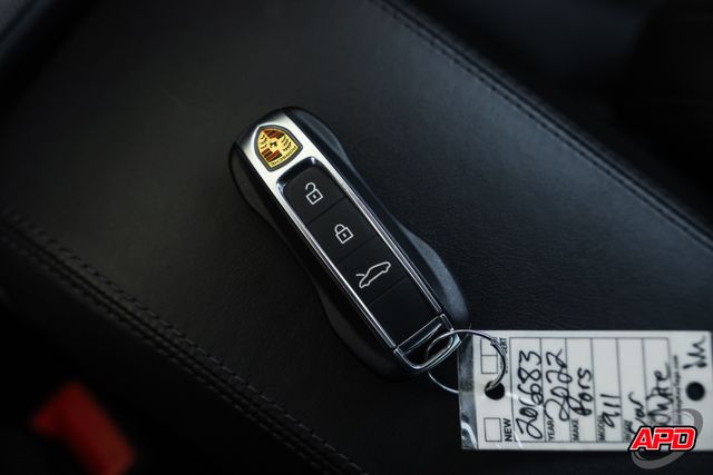 2022 Porsche 911 Carrera