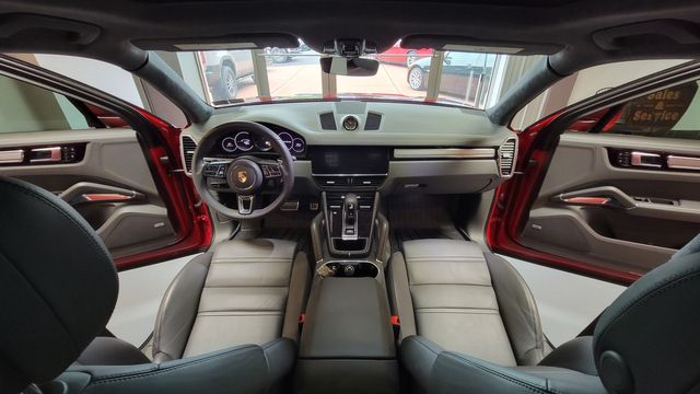 2022 Porsche Cayenne Turbo