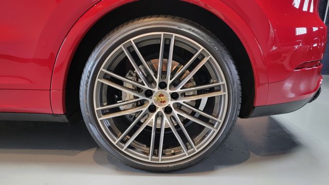 2022 Porsche Cayenne Turbo