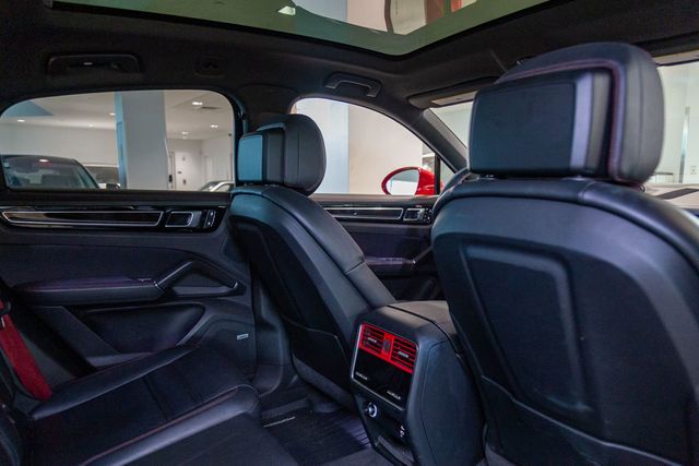 2022 Porsche Cayenne Coupe AWD Carmine Red 20" Cayenne Sport Wheels