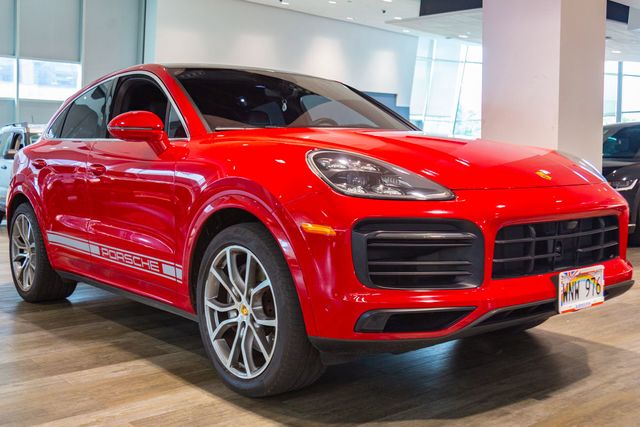 2022 Porsche Cayenne Coupe AWD Carmine Red 20" Cayenne Sport Wheels