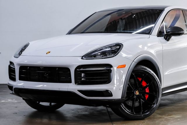 2022 Porsche Cayenne Coupe GTS Lightweight Sports Black Pkg HIGHLY OPTIONED | Dallas, TX | East Dallas Diesel 2022 Porsche Cayenne Coupe GTS Lightweight Sports Black Pkg HIGHLY OPTIONED | Dallas, TX | East Dallas Diesel