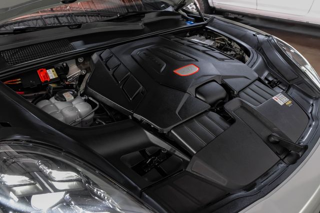 2022 Porsche Cayenne Coupe GTS Lightweight Sports Black Pkg HIGHLY OPTIONED | Dallas, TX | East Dallas Diesel 2022 Porsche Cayenne Coupe GTS Lightweight Sports Black Pkg HIGHLY OPTIONED | Dallas, TX | East Dallas Diesel