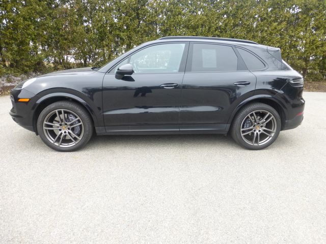 2022 Porsche Cayenne Base | Lawrence, MA | European Motorsports