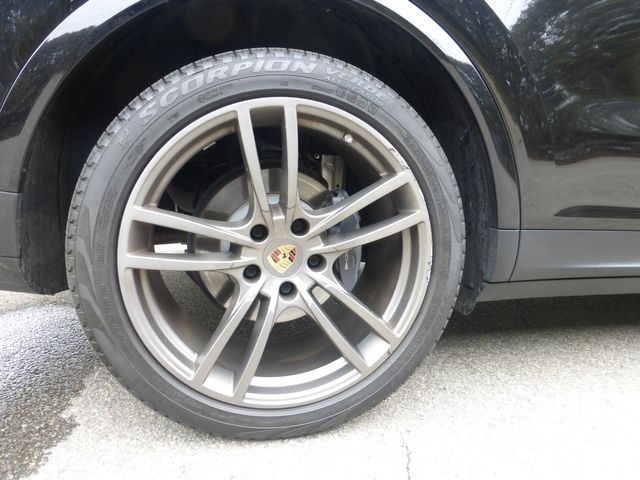 2022 Porsche Cayenne Base | Lawrence, MA | European Motorsports