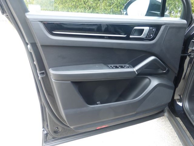 2022 Porsche Cayenne Base | Lawrence, MA | European Motorsports