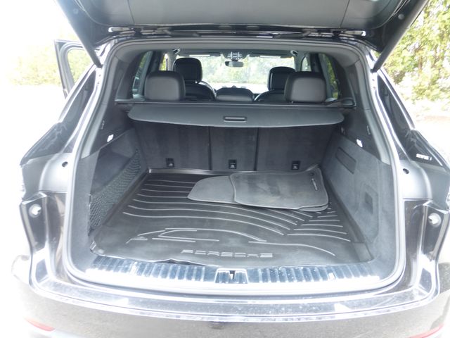 2022 Porsche Cayenne Base | Lawrence, MA | European Motorsports 2022 Porsche Cayenne Base | Lawrence, MA | European Motorsports