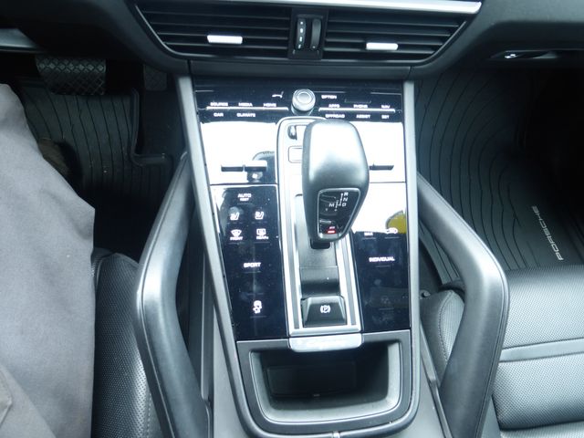 2022 Porsche Cayenne Base | Lawrence, MA | European Motorsports 2022 Porsche Cayenne Base | Lawrence, MA | European Motorsports