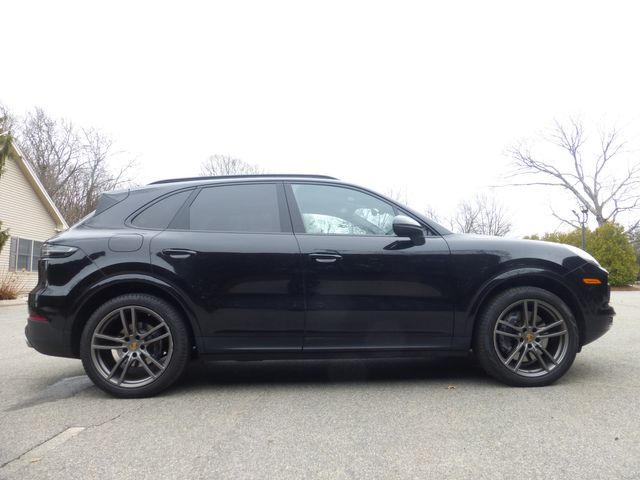 2022 Porsche Cayenne Base | Lawrence, MA | European Motorsports 2022 Porsche Cayenne Base | Lawrence, MA | European Motorsports
