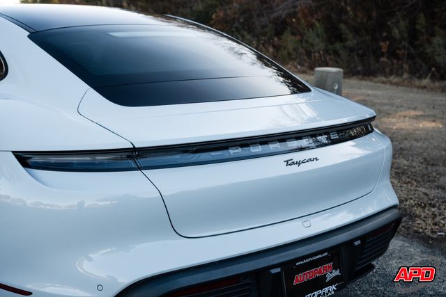 2022 Porsche Taycan 