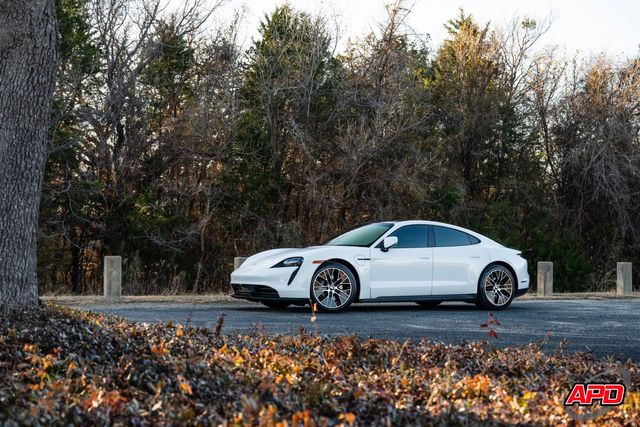 2022 Porsche Taycan 