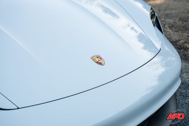 2022 Porsche Taycan 2022 Porsche Taycan