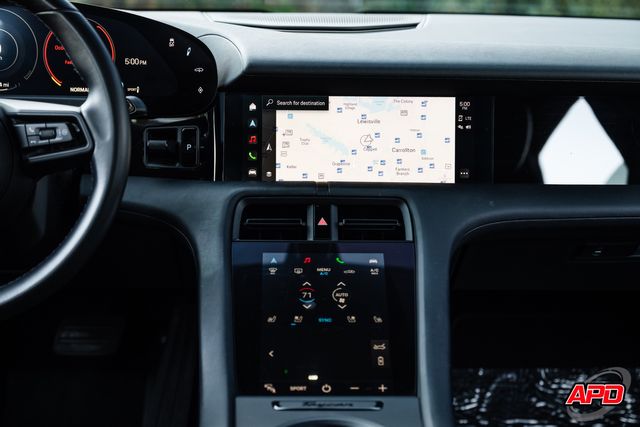 2022 Porsche Taycan 2022 Porsche Taycan