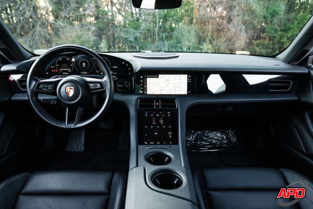 2022 Porsche Taycan 2022 Porsche Taycan