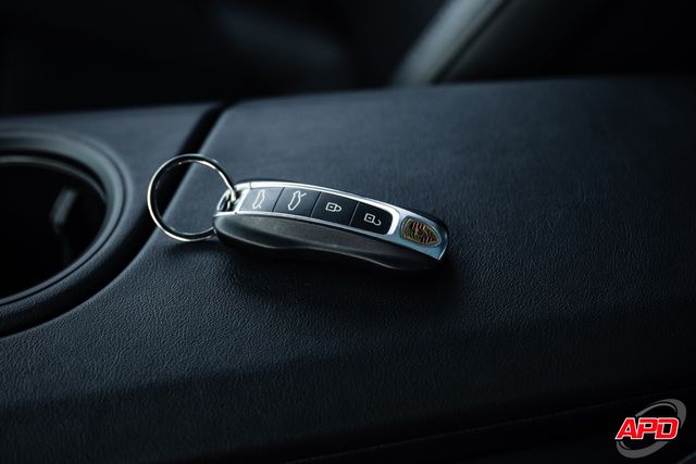 2022 Porsche Taycan 2022 Porsche Taycan