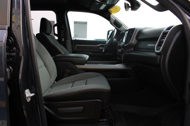 2022 Ram 1500 Big Horn Crewcab 4x2