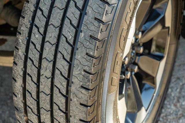 2022 Ram 1500 Rebel 4X4 / CLEAN CARFAX / BIG SCREEN / LOADED | Austin, TX | Rocky Mountain Truck Stop Austin