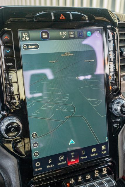 2022 Ram 1500 Rebel 4X4 / CLEAN CARFAX / BIG SCREEN / LOADED | Austin, TX | Rocky Mountain Truck Stop Austin