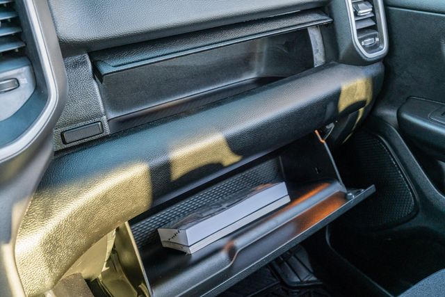 2022 Ram 1500 Lone Star 4X4 / ONE TEXAS OWNER / SUPER LOW MILES | Austin, TX | Rocky Mountain Truck Stop Austin 2022 Ram 1500 Lone Star 4X4 / ONE TEXAS OWNER / SUPER LOW MILES | Austin, TX | Rocky Mountain Truck Stop Austin