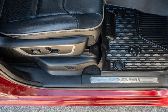 2022 Ram 1500 Laramie CREW CAB 4X4 / TURBO DIESEL / TEXAS OWNED | Dallas, TX | Rocky Mountain Truck Stop Dallas 2022 Ram 1500 Laramie CREW CAB 4X4 / TURBO DIESEL / TEXAS OWNED | Dallas, TX | Rocky Mountain Truck Stop Dallas