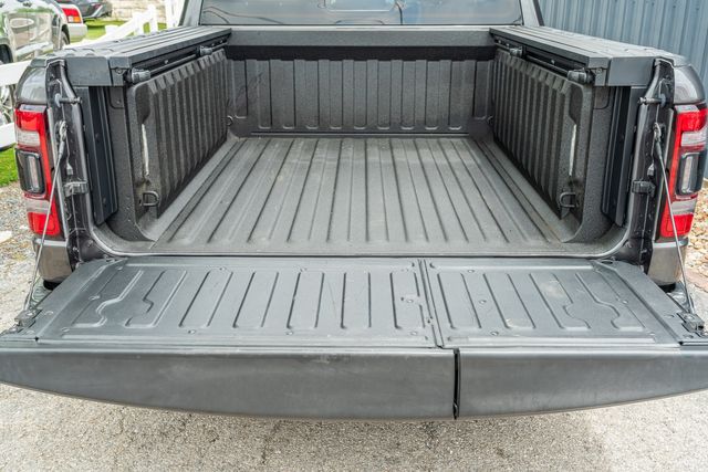 2022 Ram 1500 Limited CREW CAB / NIGHT EDITION / HUGE 12" SCREEN | Austin, TX | Rocky Mountain Truck Stop Austin 2022 Ram 1500 Limited CREW CAB / NIGHT EDITION / HUGE 12" SCREEN | Austin, TX | Rocky Mountain Truck Stop Austin