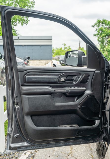 2022 Ram 1500 Limited CREW CAB / NIGHT EDITION / HUGE 12" SCREEN | Dallas, TX | Rocky Mountain Truck Stop Dallas 2022 Ram 1500 Limited CREW CAB / NIGHT EDITION / HUGE 12" SCREEN | Dallas, TX | Rocky Mountain Truck Stop Dallas