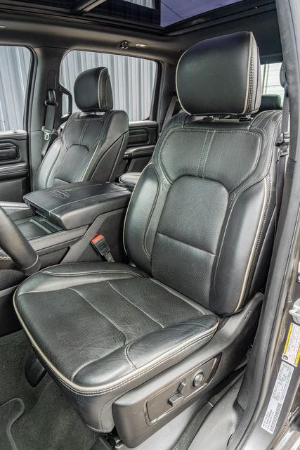 2022 Ram 1500 Limited CREW CAB / NIGHT EDITION / HUGE 12" SCREEN | Austin, TX | Rocky Mountain Truck Stop Austin 2022 Ram 1500 Limited CREW CAB / NIGHT EDITION / HUGE 12" SCREEN | Austin, TX | Rocky Mountain Truck Stop Austin