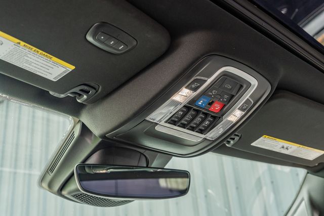 2022 Ram 1500 Limited CREW CAB / NIGHT EDITION / HUGE 12" SCREEN | Dallas, TX | Rocky Mountain Truck Stop Dallas