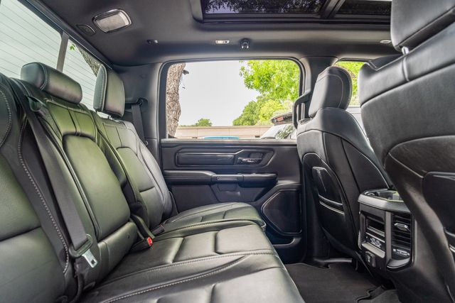 2022 Ram 1500 Limited CREW CAB / NIGHT EDITION / HUGE 12" SCREEN | Dallas, TX | Rocky Mountain Truck Stop Dallas 2022 Ram 1500 Limited CREW CAB / NIGHT EDITION / HUGE 12" SCREEN | Dallas, TX | Rocky Mountain Truck Stop Dallas