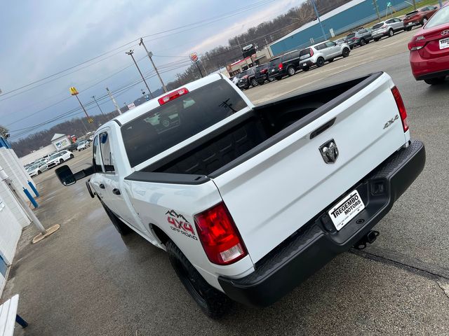 2022 Ram 1500 Crew Cab 4x4 Tradesman