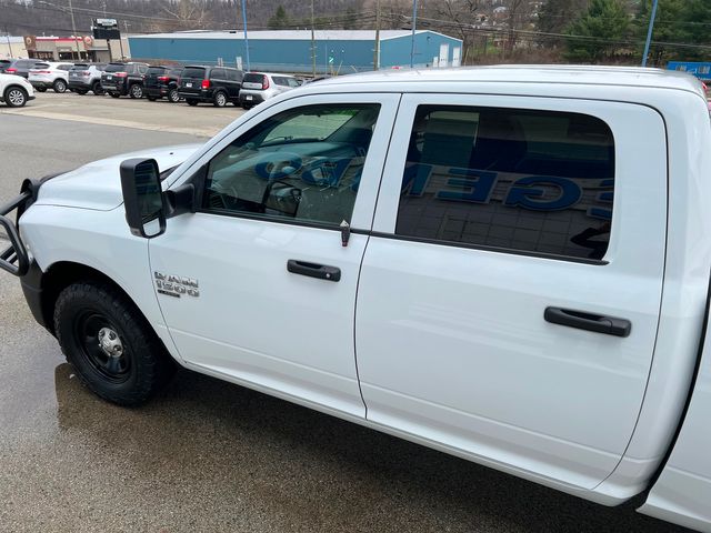 2022 Ram 1500 Crew Cab 4x4 Tradesman