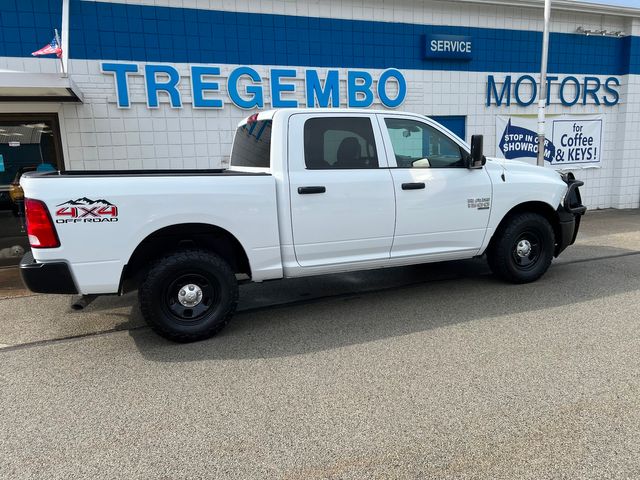 2022 Ram 1500 Crew Cab 4x4 Tradesman