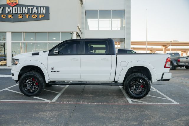 2022 Ram 1500 Big Horn BLACK WIDOW 4X4 / BIG SCREEN / LOADED | Austin, TX | Rocky Mountain Truck Stop Austin 2022 Ram 1500 Big Horn BLACK WIDOW 4X4 / BIG SCREEN / LOADED | Austin, TX | Rocky Mountain Truck Stop Austin
