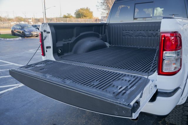 2022 Ram 1500 Big Horn BLACK WIDOW 4X4 / BIG SCREEN / LOADED | Austin, TX | Rocky Mountain Truck Stop Austin