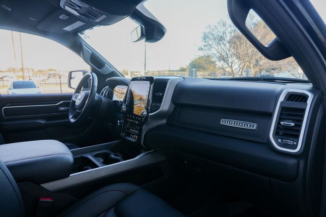 2022 Ram 1500 Big Horn BLACK WIDOW 4X4 / BIG SCREEN / LOADED | Austin, TX | Rocky Mountain Truck Stop Austin