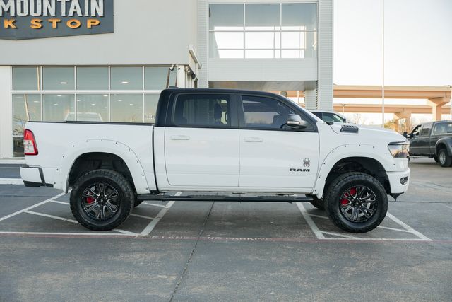2022 Ram 1500 Big Horn BLACK WIDOW 4X4 / BIG SCREEN / LOADED | Austin, TX | Rocky Mountain Truck Stop Austin 2022 Ram 1500 Big Horn BLACK WIDOW 4X4 / BIG SCREEN / LOADED | Austin, TX | Rocky Mountain Truck Stop Austin