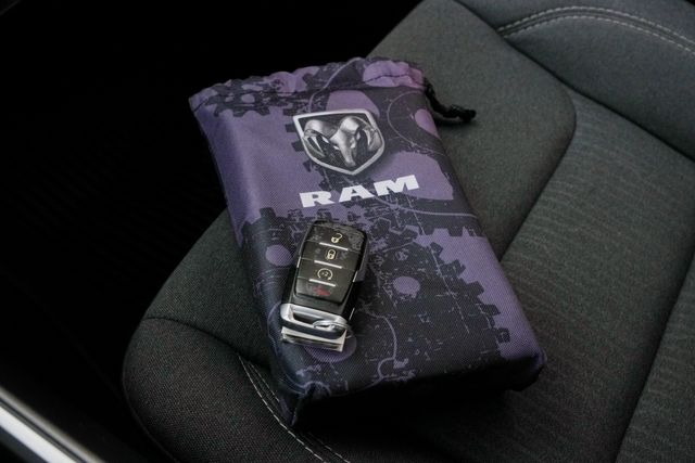 2022 Ram 1500 Lone Star SPORT RWD / CLEAN CARFAX W/ UPGRADES | Austin, TX | Rocky Mountain Truck Stop Austin