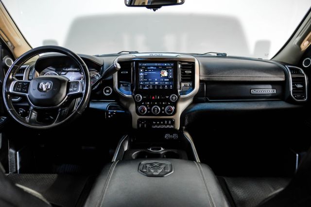 2022 Ram 3500 Laramie HO CUMMINS Aisin Auto 18" METHOD 33" A/T | Dallas, TX | East Dallas Diesel 2022 Ram 3500 Laramie HO CUMMINS Aisin Auto 18" METHOD 33" A/T | Dallas, TX | East Dallas Diesel