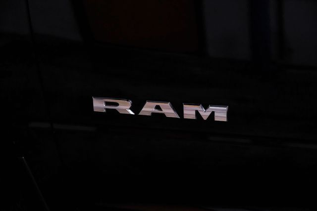 2022 Ram 3500 Tradesman NAV Chrome Pkg. 17" ALCOA 1 Owner TX | Dallas, TX | East Dallas Diesel 2022 Ram 3500 Tradesman NAV Chrome Pkg. 17" ALCOA 1 Owner TX | Dallas, TX | East Dallas Diesel
