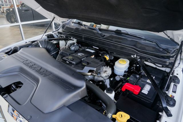 2022 Ram 3500 Tradesman LONG BOX DRW 4X4 / CUMMINS CREW CAB | Austin, TX | Rocky Mountain Truck Stop Austin