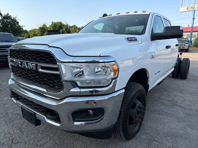 2022 Ram 3500 SLT