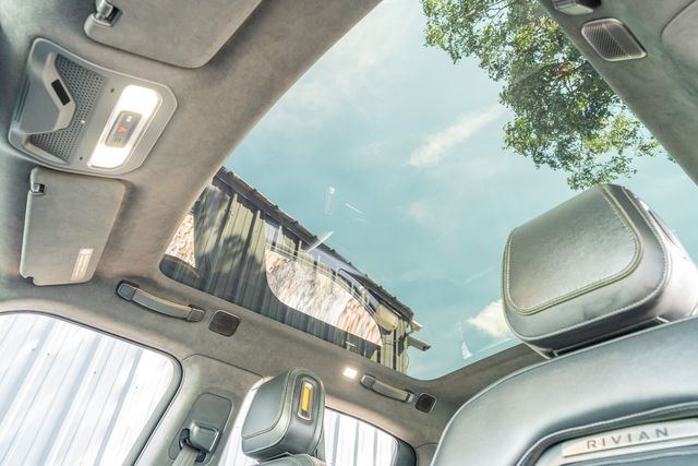 2022 Rivian R1T Launch Edition AWD / CLEAN CARFAX / LOADED | Austin, TX | Rocky Mountain Truck Stop Austin 2022 Rivian R1T Launch Edition AWD / CLEAN CARFAX / LOADED | Austin, TX | Rocky Mountain Truck Stop Austin