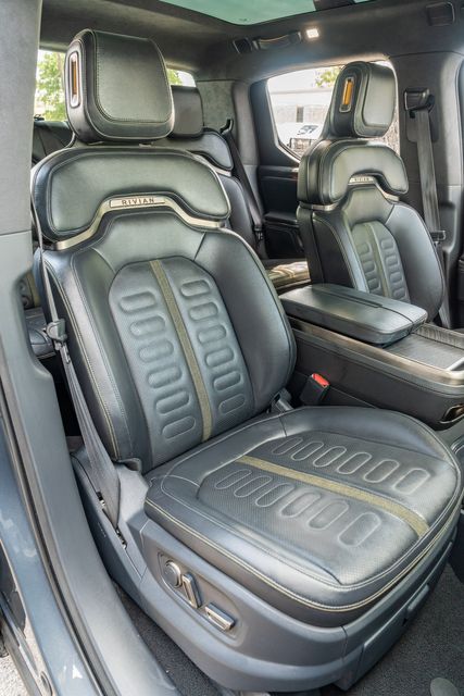 2022 Rivian R1T Launch Edition AWD / CLEAN CARFAX / LOADED | Austin, TX | Rocky Mountain Truck Stop Austin 2022 Rivian R1T Launch Edition AWD / CLEAN CARFAX / LOADED | Austin, TX | Rocky Mountain Truck Stop Austin