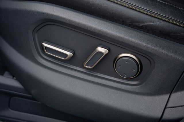 2022 Rivian R1T Adventure CREW CAB AWD / LOADED / GLACIER WHITE | Dallas, TX | Rocky Mountain Truck Stop Dallas 2022 Rivian R1T Adventure CREW CAB AWD / LOADED / GLACIER WHITE | Dallas, TX | Rocky Mountain Truck Stop Dallas