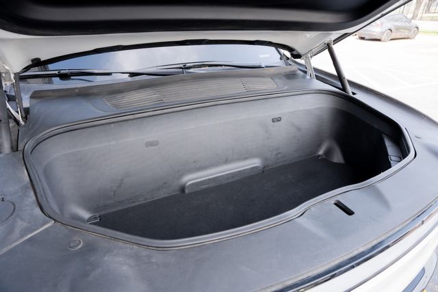 2022 Rivian R1T Adventure CREW CAB AWD / LOADED / GLACIER WHITE | Dallas, TX | Rocky Mountain Truck Stop Dallas 2022 Rivian R1T Adventure CREW CAB AWD / LOADED / GLACIER WHITE | Dallas, TX | Rocky Mountain Truck Stop Dallas