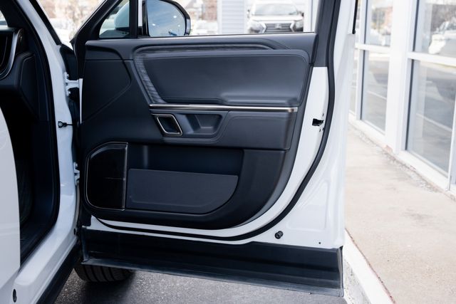 2022 Rivian R1T Adventure CREW CAB AWD / LOADED / GLACIER WHITE | Dallas, TX | Rocky Mountain Truck Stop Dallas 2022 Rivian R1T Adventure CREW CAB AWD / LOADED / GLACIER WHITE | Dallas, TX | Rocky Mountain Truck Stop Dallas