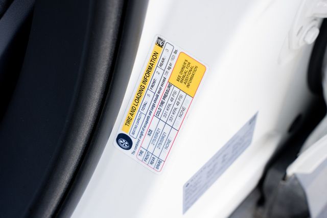 2022 Rivian R1T Adventure CREW CAB AWD / LOADED / GLACIER WHITE | Dallas, TX | Rocky Mountain Truck Stop Dallas