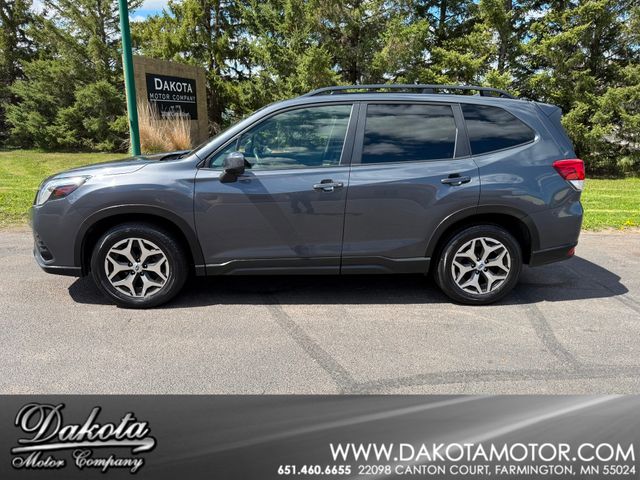 2022 Subaru Forester Premium | Farmington, MN | Dakota Motor Company 